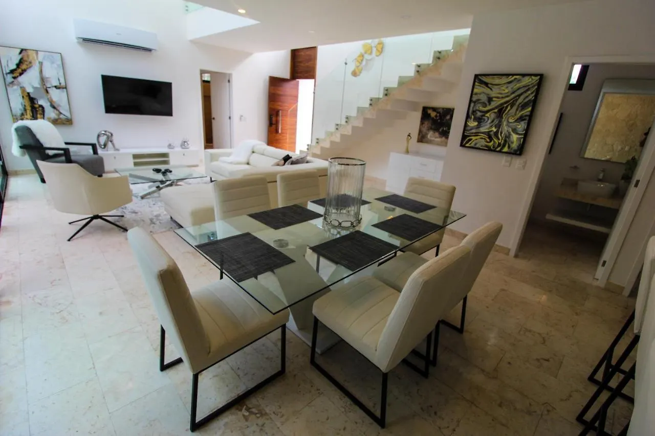Bahia Principe Vacation Rentals - Four-Bedroom House Akumal